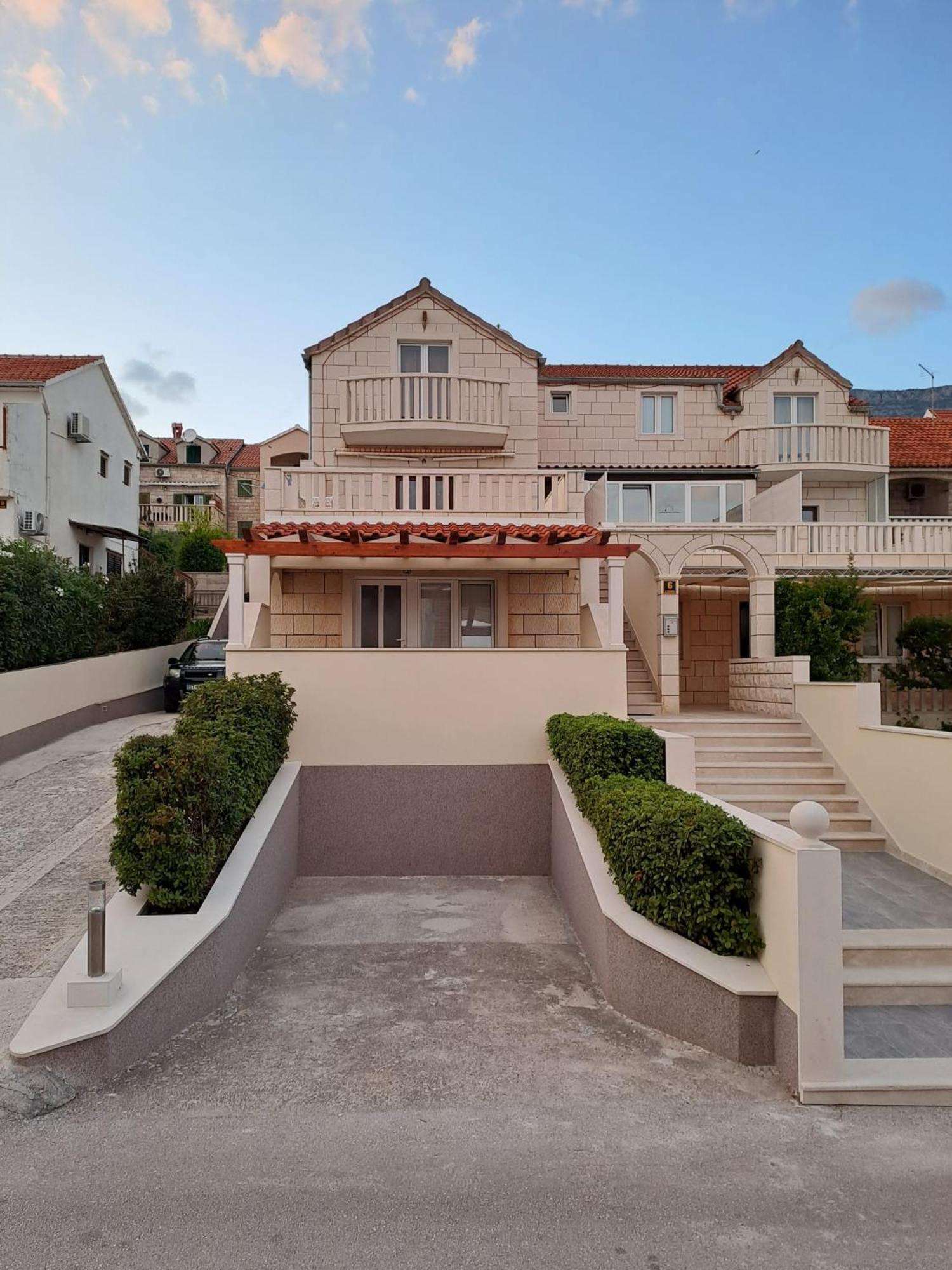 בול Apartments Jerica מראה חיצוני תמונה