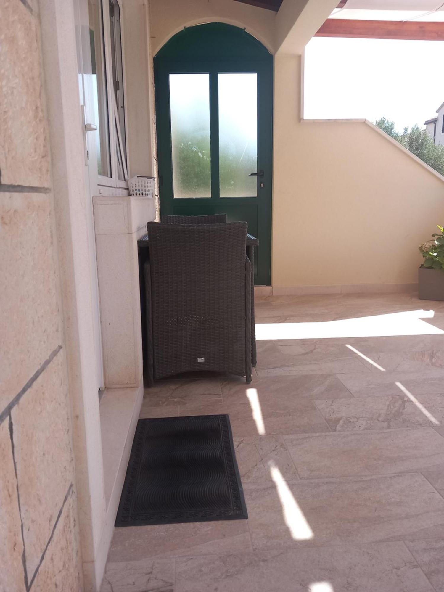בול Apartments Jerica מראה חיצוני תמונה