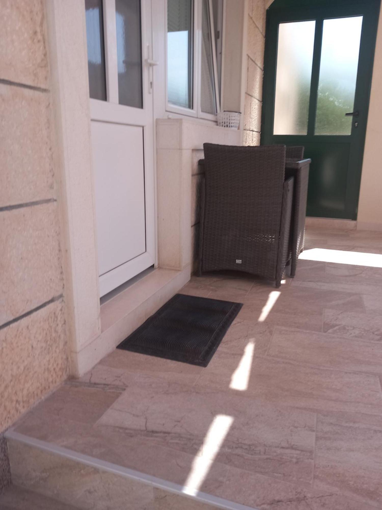 בול Apartments Jerica מראה חיצוני תמונה