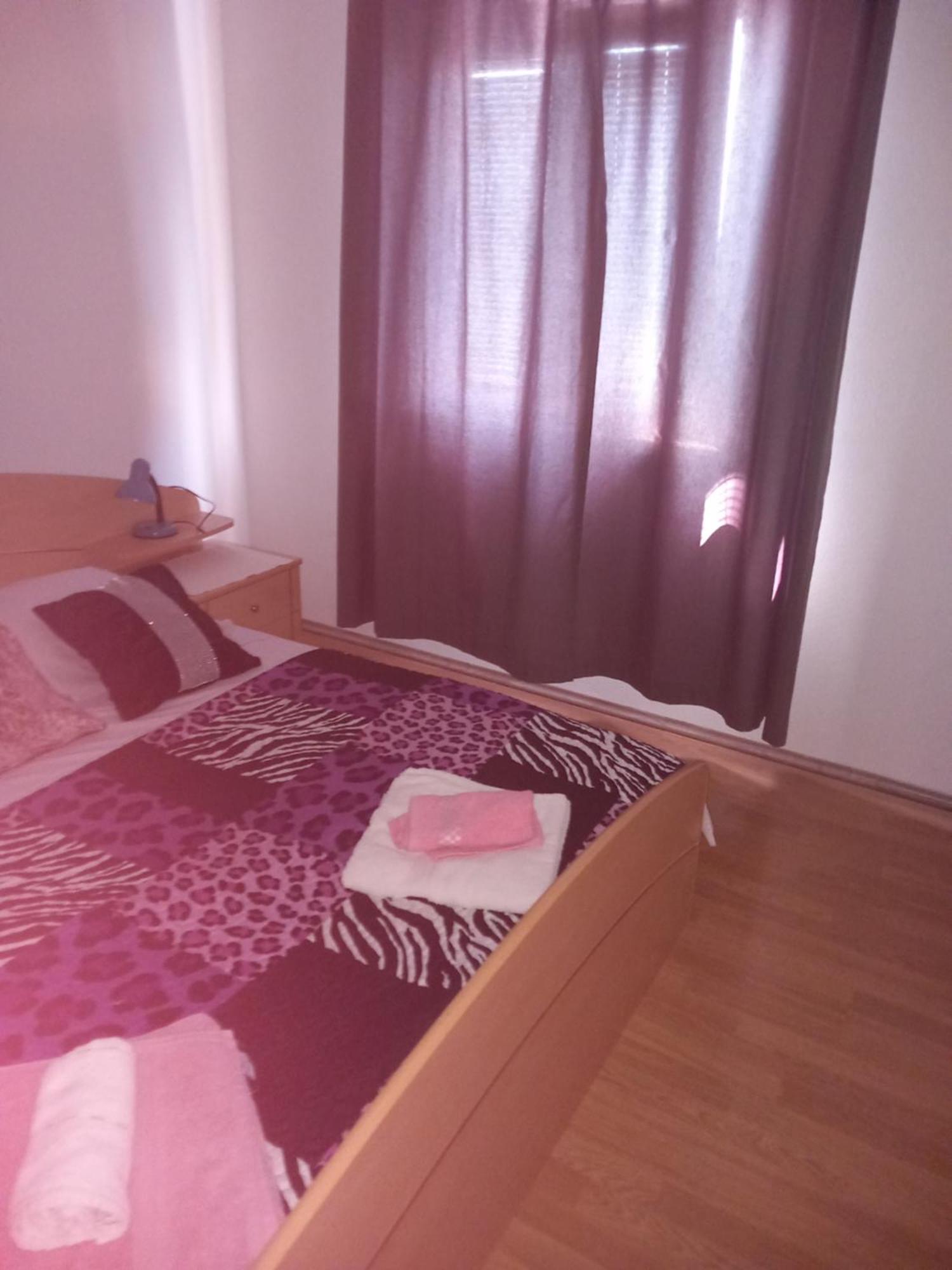 בול Apartments Jerica מראה חיצוני תמונה