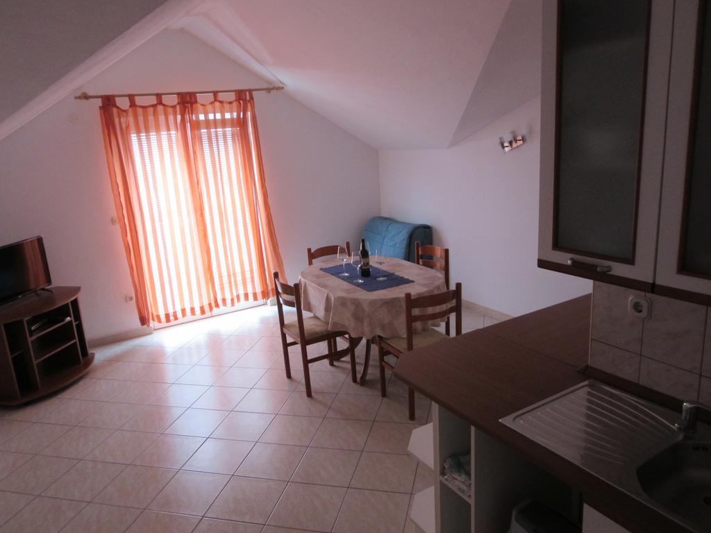 בול Apartments Jerica מראה חיצוני תמונה