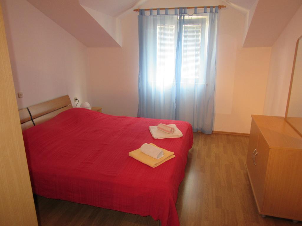 בול Apartments Jerica מראה חיצוני תמונה